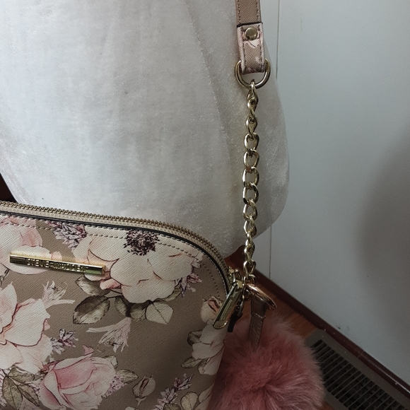 Steve Madden Crossbody/ Shoulderbag - Picture 3 of 8